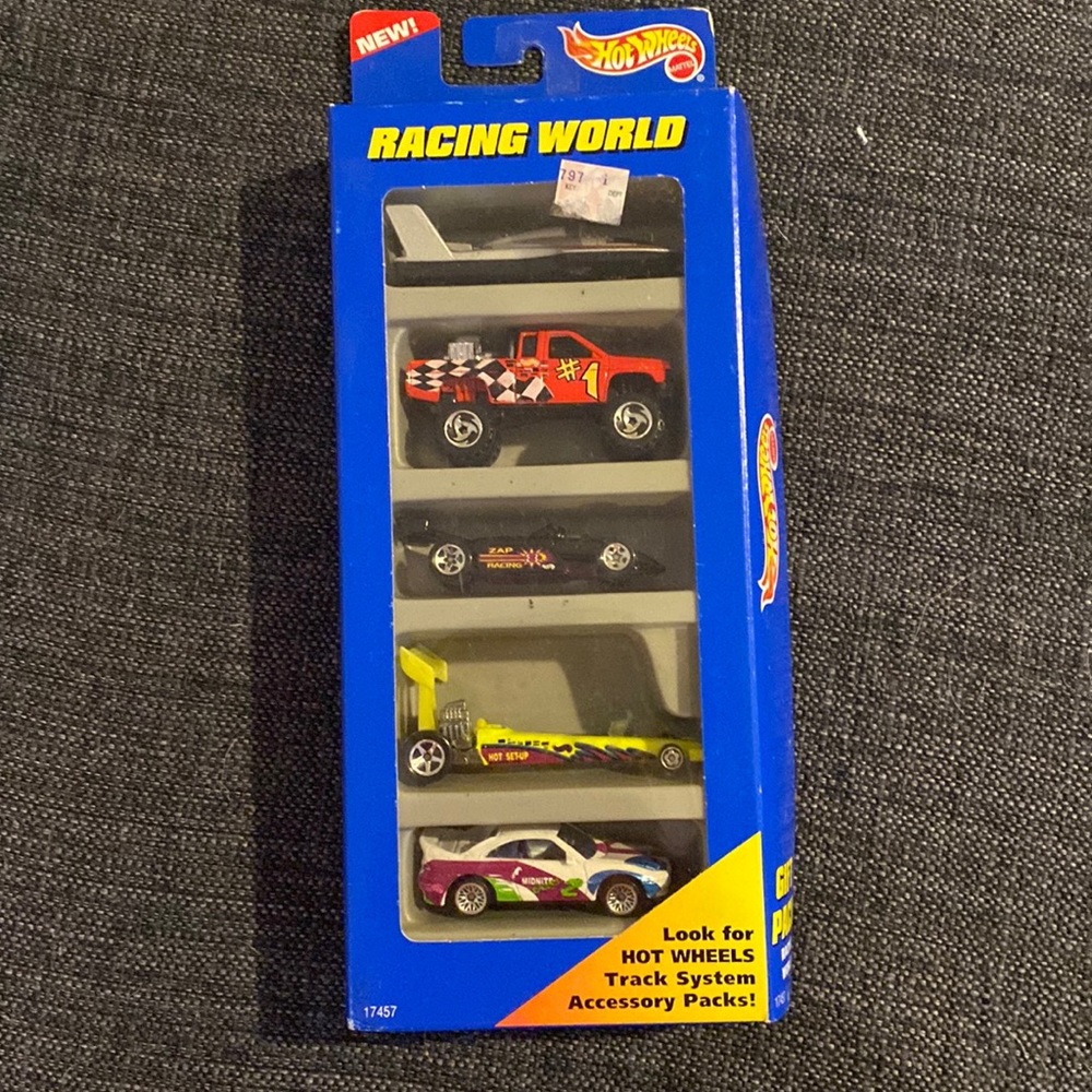 1996 Hot wheels racing world gift pack